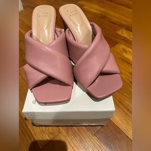 Women Sandals Size 9